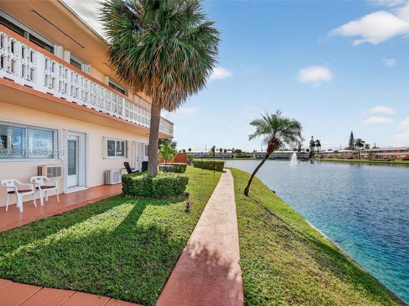 800 SW 10th Ter 11T, Hallandale Beach FL 33009