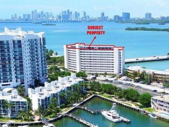 7904 West Drive PENTHOUSE, North Bay Village FL 33141