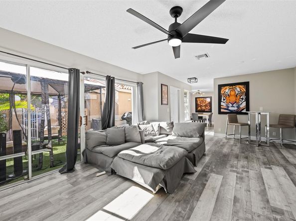 10997 Long Boat Dr, Cooper City FL 33026