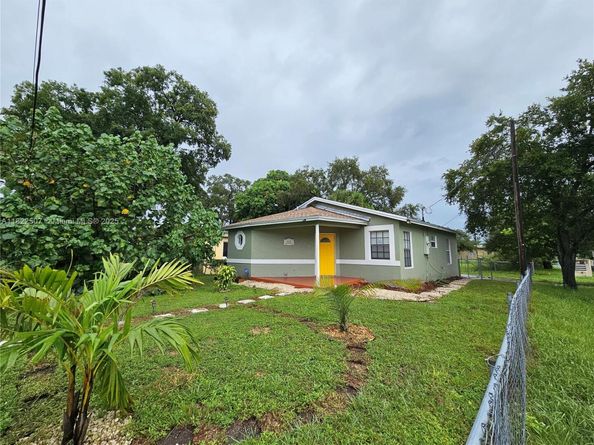 800 NW 15th Ave, Fort Lauderdale FL 33311