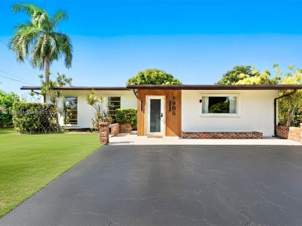 1905 NW 62nd Ter, Margate FL 33063