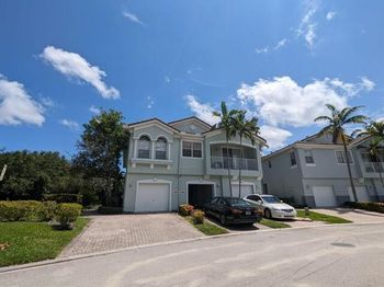 3189 Laurel Ridge Circle