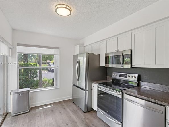 3239 NW 44th St 6, Oakland Park FL 33309