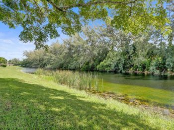 130 LAKE MERYL Drive