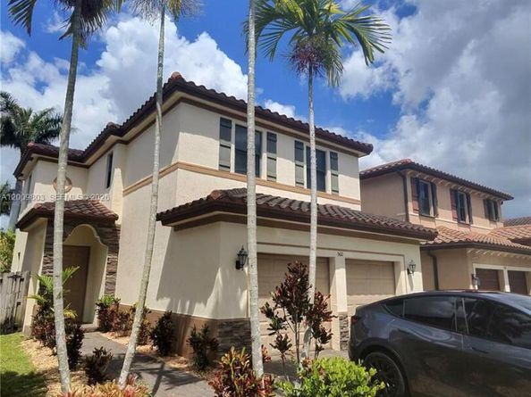 560 SE 33rd Ter, Homestead FL 33033