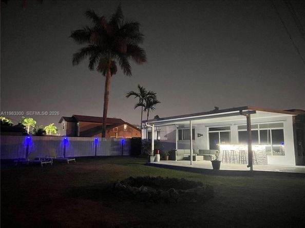 53 NW 19th St, Homestead FL 33030