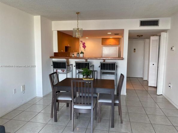 Undisclosed Address #A11884564, Miami Beach FL 33141