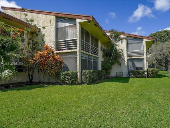 8771 Holly Ct 103, Tamarac FL 33321