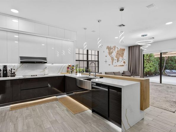 11174 NW 72nd Pl, Parkland FL 33076