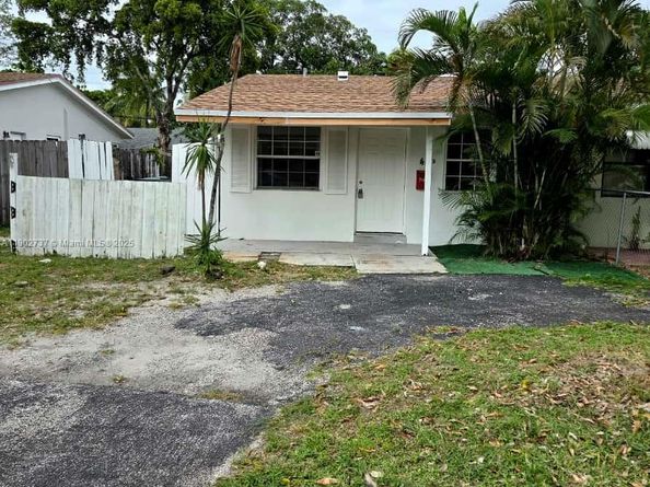 411 NE 57th Ct, Oakland Park FL 33334