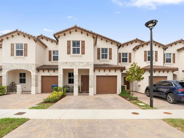 12824 NW 22nd Pl 12824, Miami FL 33167