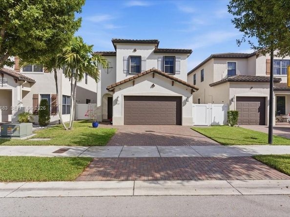 3407 W 99th Pl, Hialeah FL 33018