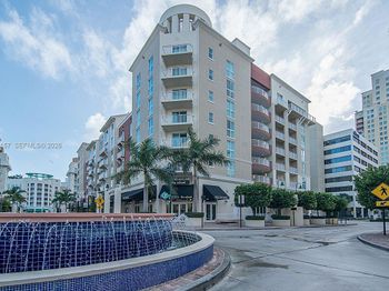 7280 SW 89th St