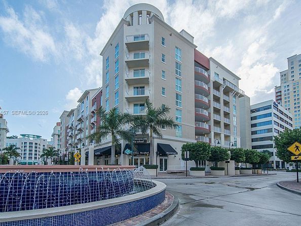 7280 SW 89th St D502, Miami FL 33156