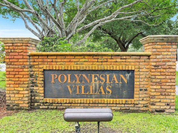 6900 NW 5th St 201, Plantation FL 33317