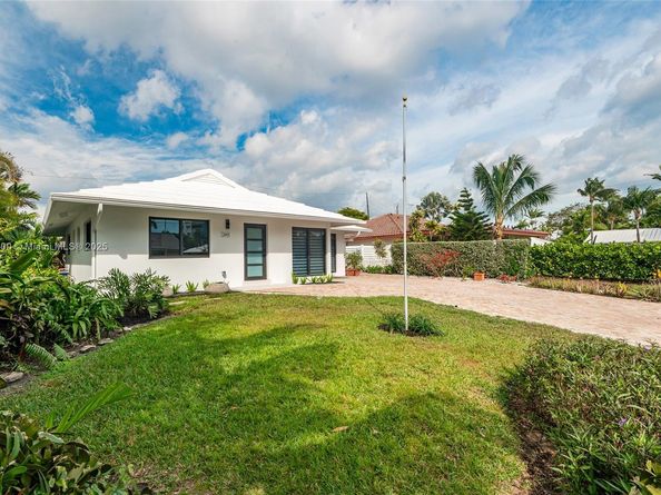 2005 SE 26th Ter, Fort Lauderdale FL 33316