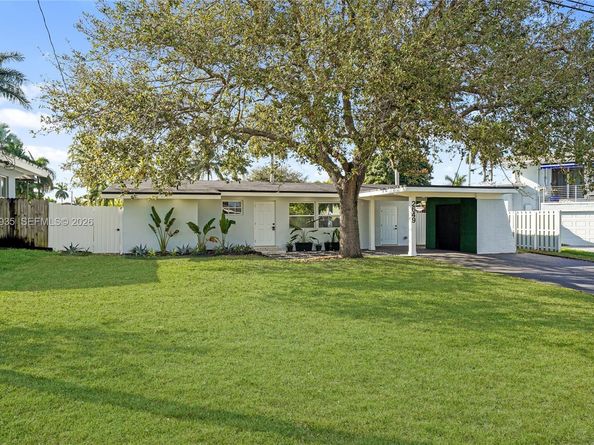 2649 Key Largo Ln, Fort Lauderdale FL 33312