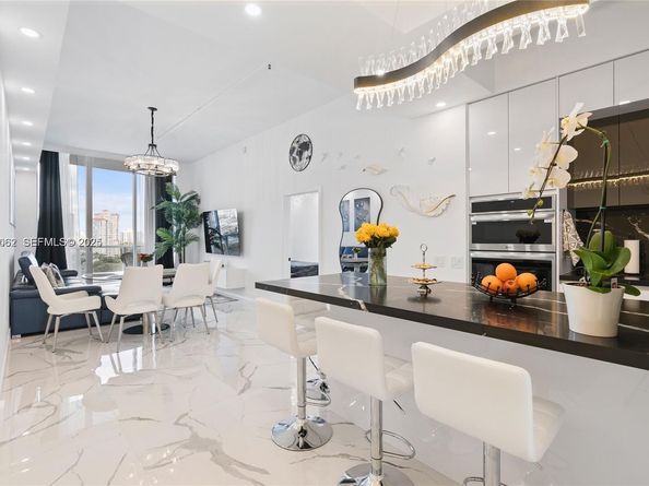 3029 NE 188th St 1021, Aventura FL 33180