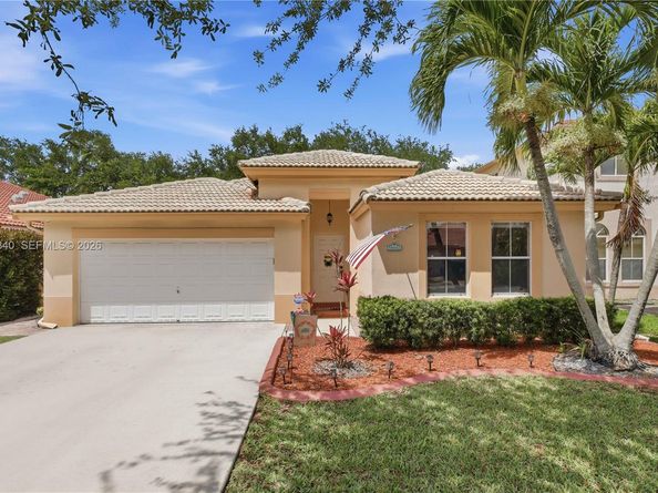 14033 N Cypress Cove Cir, Davie FL 33325