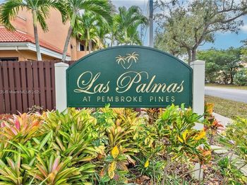 12032 S Las Palmas Dr