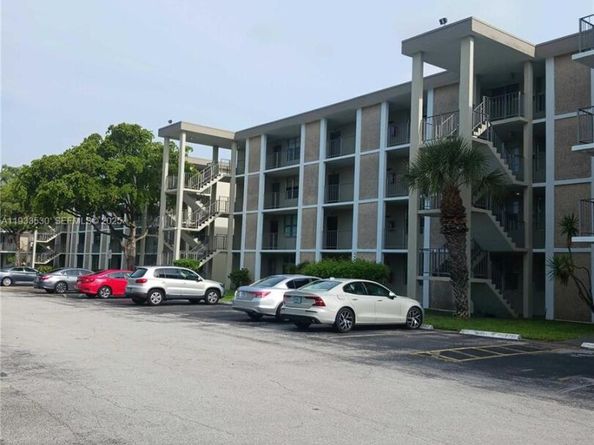 2901 NW 48th Ave 367, Lauderdale Lakes FL 33313