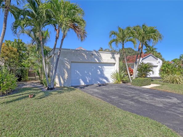 5703 Ainsley Ct, Boynton Beach FL 33437