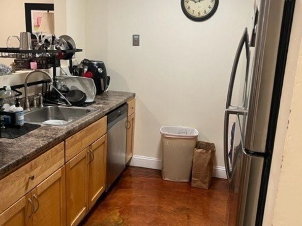 17 Federal 210, Worcester MA 01608