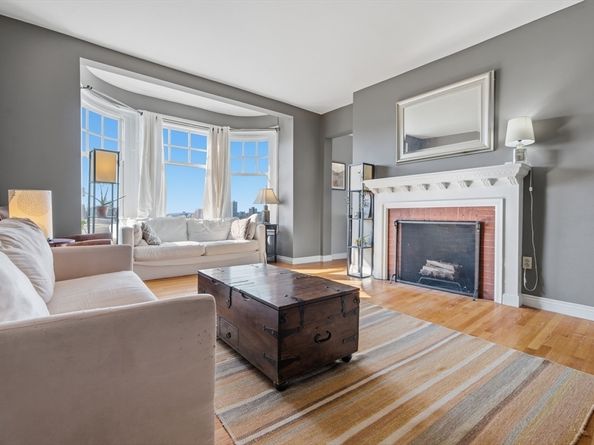 4 Charlesgate E 606, Boston MA 02215