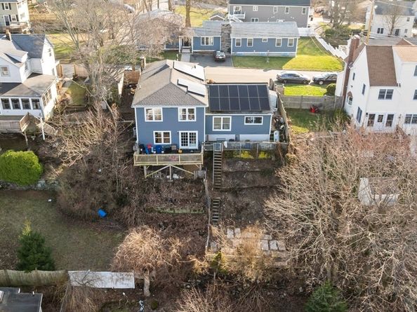 81 Wessagussett Rd, Weymouth MA 02191