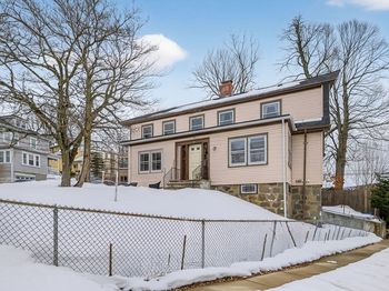 27 S Crescent Circuit