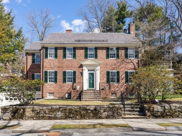 140 Dudley St, Brookline MA 02445