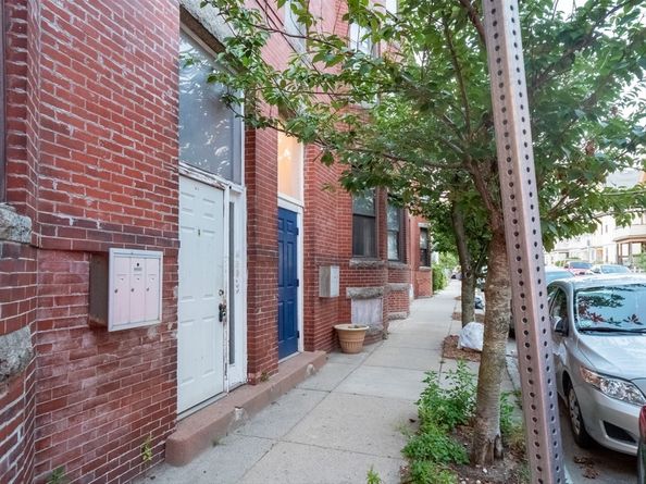 4 Saxton St, Boston MA 02125