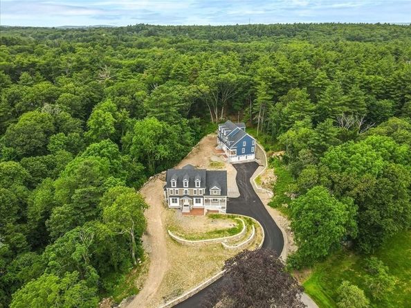 20-35 Shuttleworth Pl, Dedham MA 02026