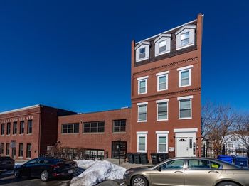4 Kearsarge Ave