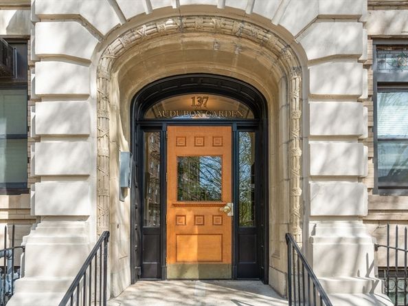 137 Peterborough St 21, Boston MA 02215