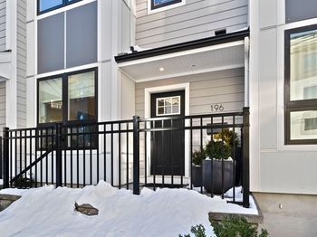 17-31 Charles Park Rd