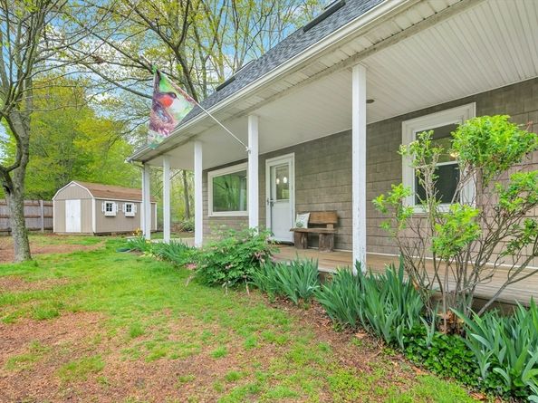 587 Essex Ave, Gloucester MA 01930