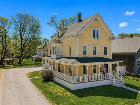 10 Barrows Street, Middleboro MA 02346