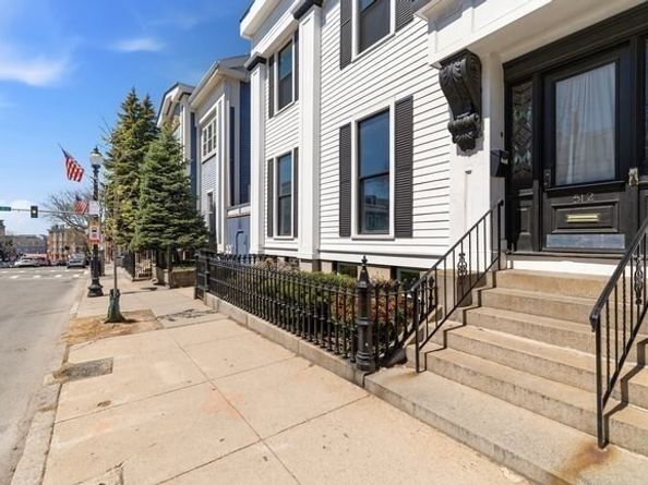 512 East Broadway, Boston MA 02127
