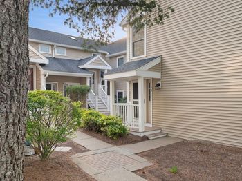 73 Bradford Commons Ln.