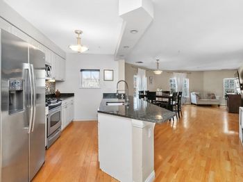 501 Commerce Dr