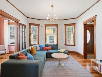 42 Lagrange St