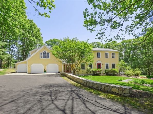 457 Hanlon Road, Holliston MA 01746