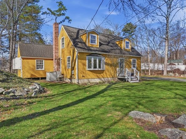 68 Pearson Dr, Newbury MA 01922