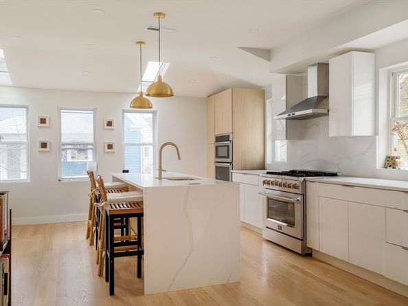 107 Josephine B, Somerville MA 02144