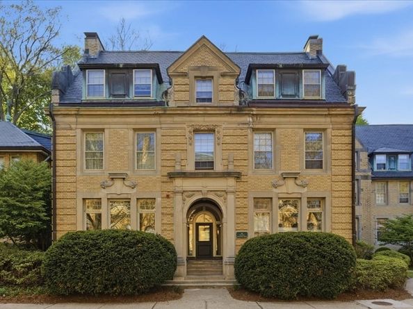 65 Glen Rd H1, Brookline MA 02445