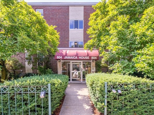 804 Centre Street 208, Boston MA 02130