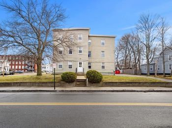45 Laurel St