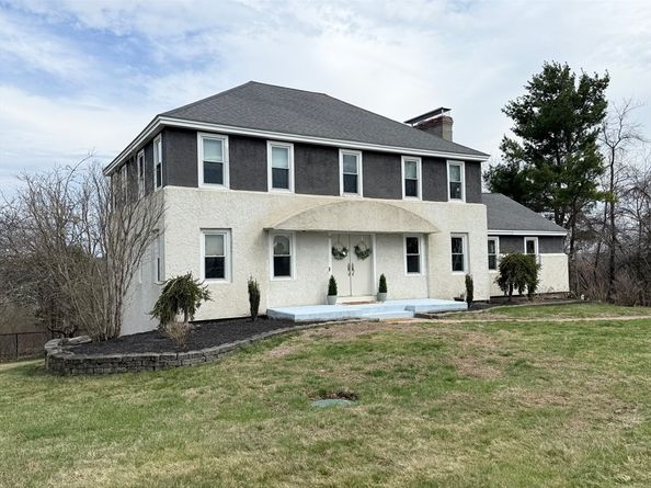 15 Birch Hill Rd, West Brookfield MA 01585