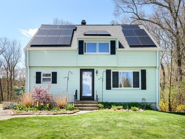 24 Chestnut Hill Rd, Oxford MA 01537